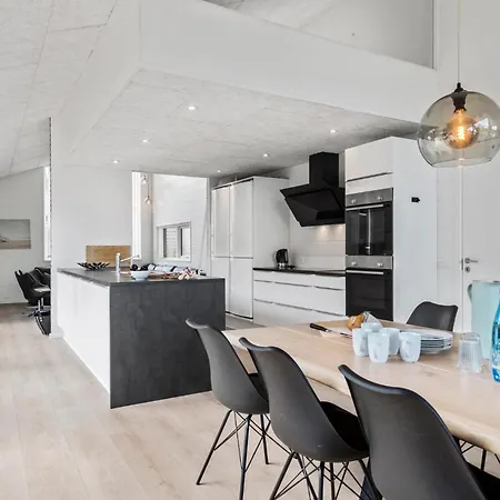 7 Bedroom Gorgeous In