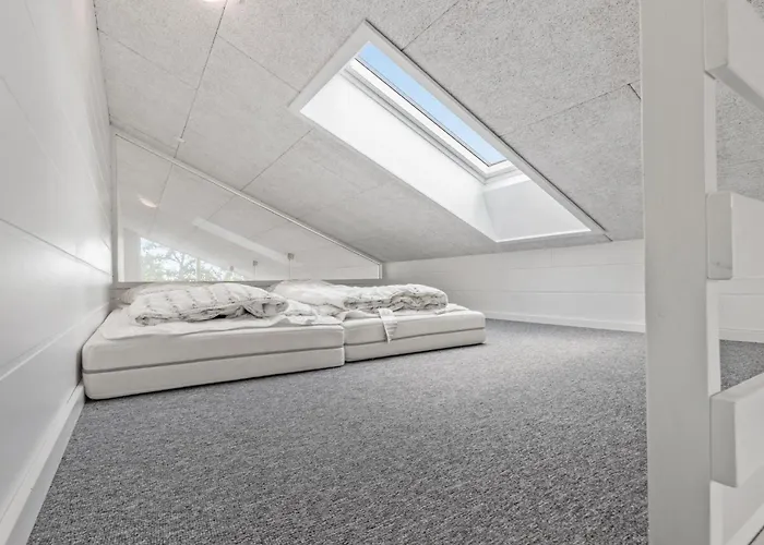 度假居 7 Bedroom Gorgeous In *