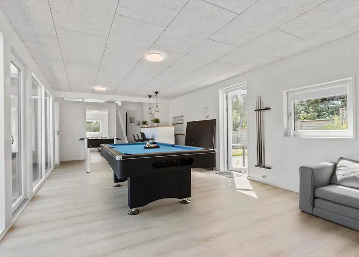 度假居 7 Bedroom Gorgeous In
