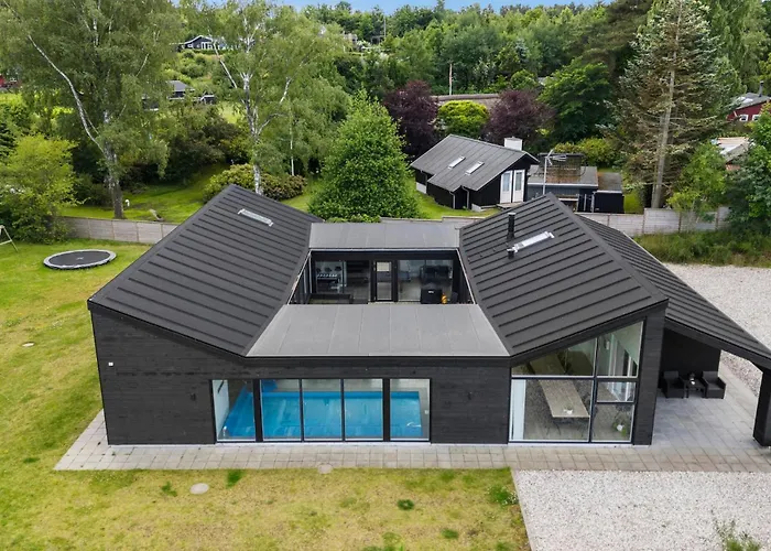 7 Bedroom Gorgeous In 度假居 *