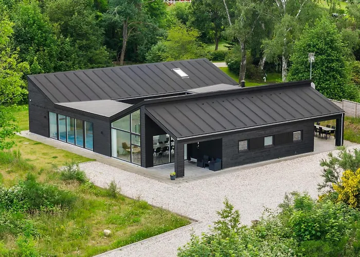 7 Bedroom Gorgeous In * Glesborg